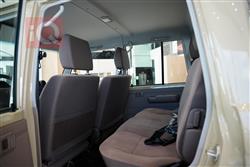 Toyota Land Cruiser 70 Pickup